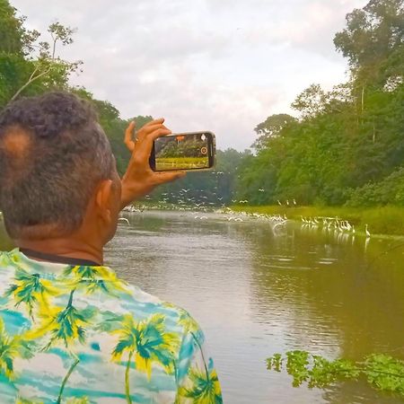 Jacamar Lodge Expeditions อีกีโตส ภายนอก รูปภาพ