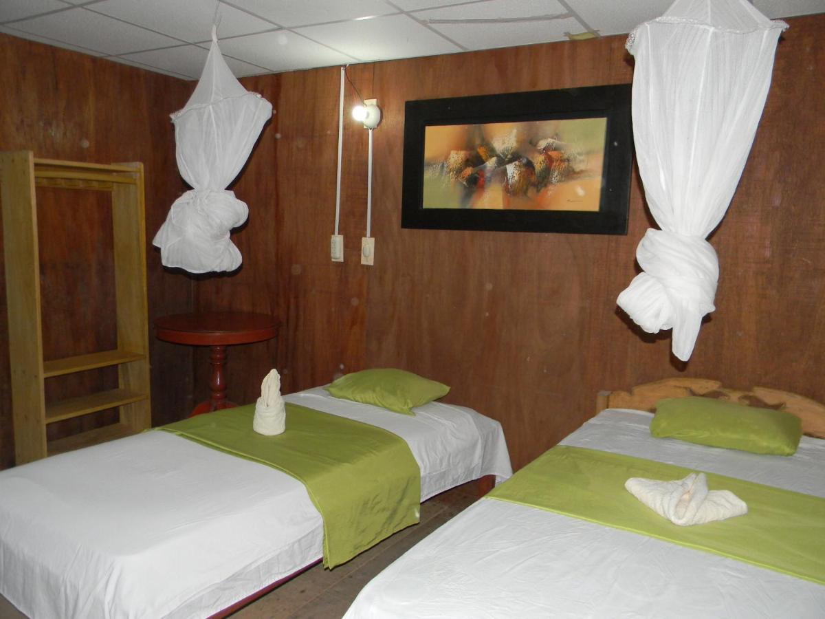 Jacamar Lodge Expeditions อีกีโตส ภายนอก รูปภาพ