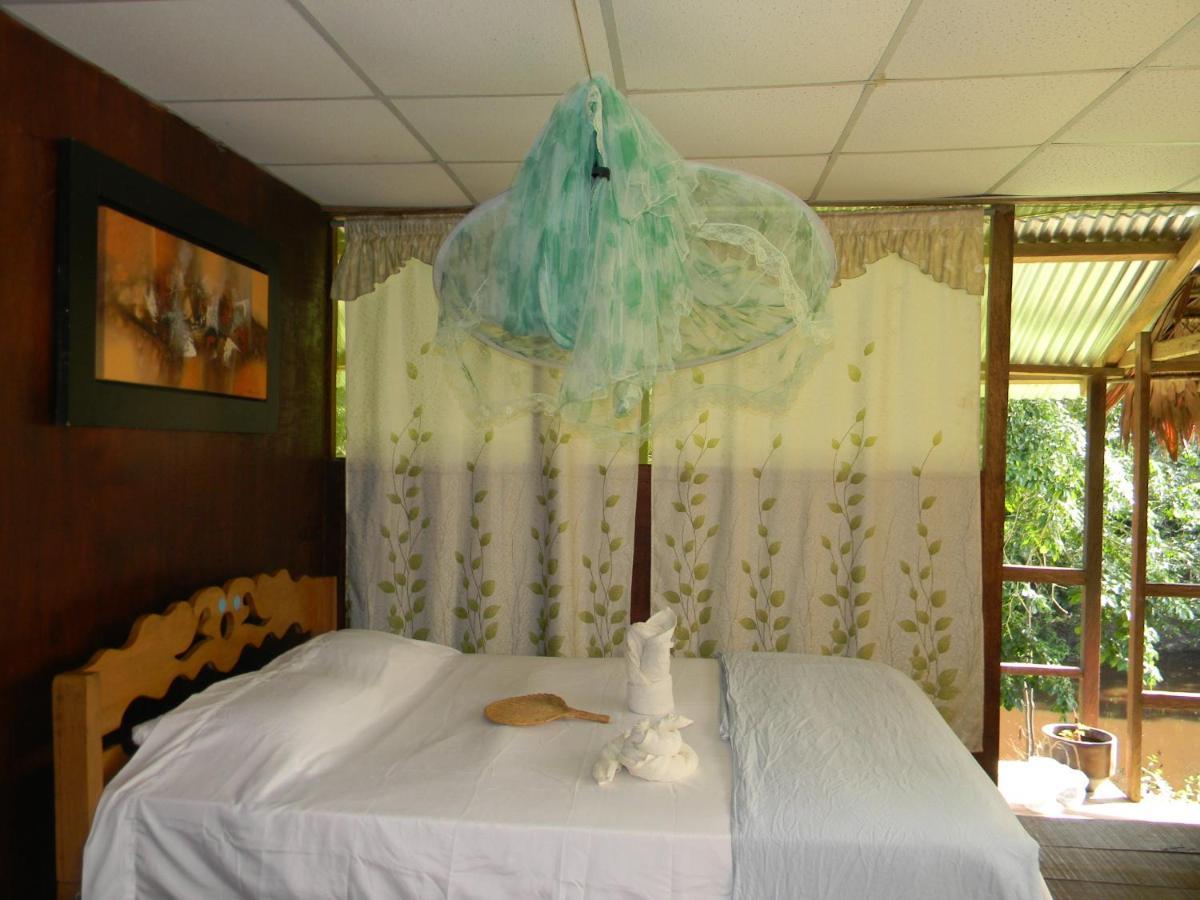 Jacamar Lodge Expeditions อีกีโตส ภายนอก รูปภาพ